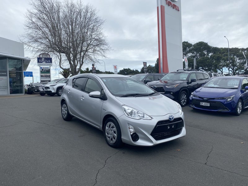 2017 Toyota Aqua 1.5 Hybrid G