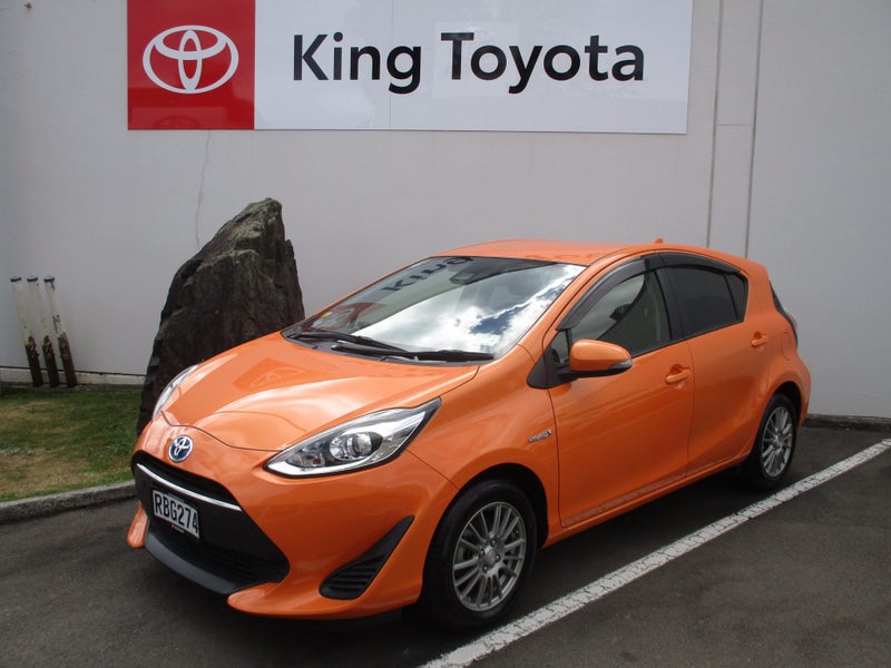 2017 Toyota Aqua 1.5 Hybrid G + Warranty*