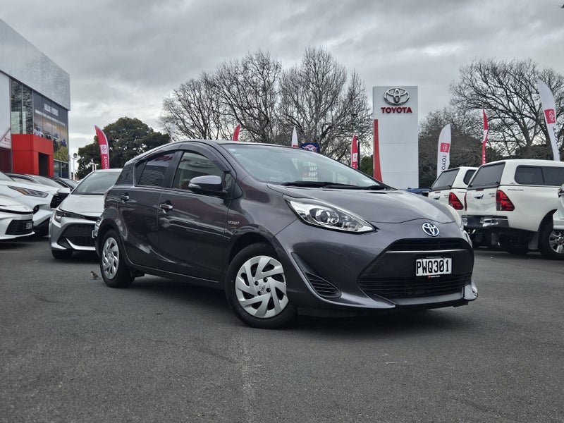 2017 Toyota Aqua 1.5 Hybrid S