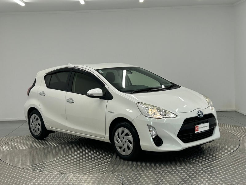 2017 Toyota Aqua 1.5 Hybrid S