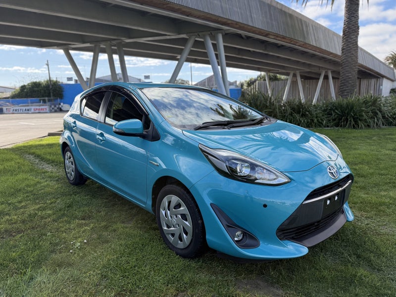 2017 Toyota Aqua 1.5 Hybrid S Hatch - Certified...