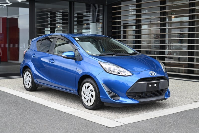 2017 Toyota Aqua 1.5 Petrol Hybrid S FWD Hatchback