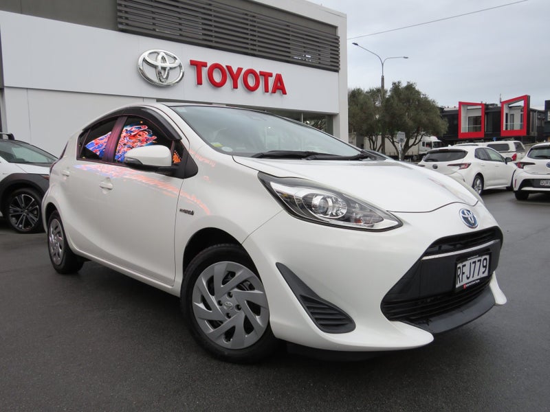 2017 Toyota Aqua Hybrid