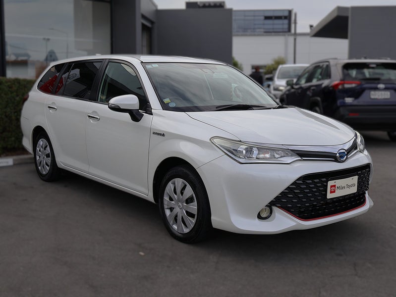 2017 Toyota Corolla Fielder 1.5 Hybrid G Plus R...