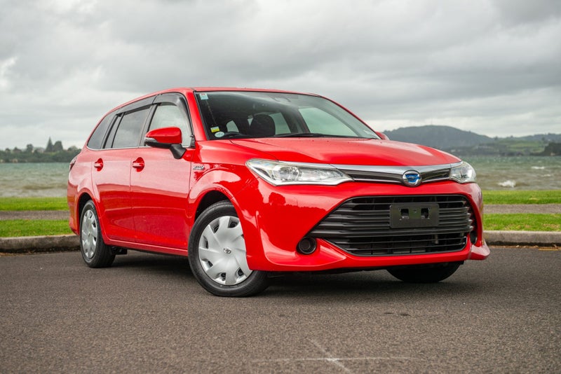 2017 Toyota Corolla Fielder 1.5 Hybrid Wagon