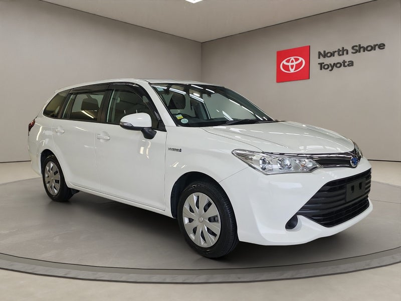 2017 Toyota Corolla Fielder 1.5L Hybrid Hatchback