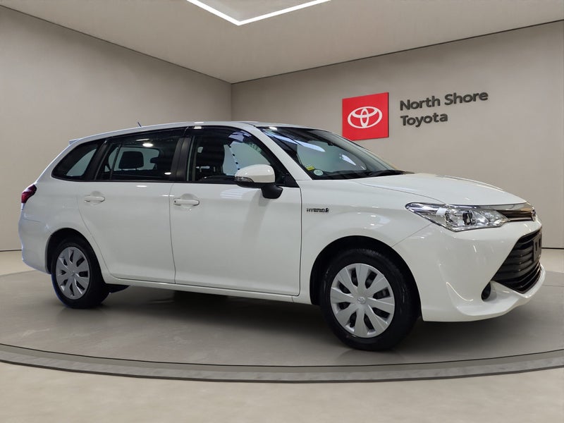 2017 Toyota Corolla Fielder 1.5L Hybrid Station...