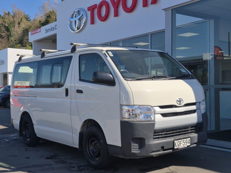 2017 Toyota Hiace ZL 3.0TD 2WD 5Manual
