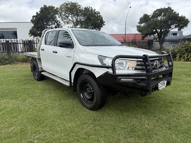2017 Toyota Hilux 4WD SR 2.8DT 4WD Manual Doubl...