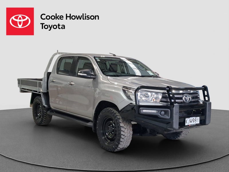 2017 Toyota Hilux 4WD SR 2.8DT Flatdeck