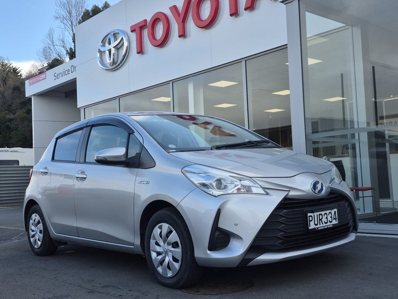 2017 Toyota Vitz 1.5 Hybrid F Auto
