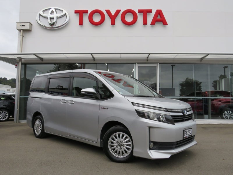 2017 Toyota Voxy 1.8 Hybrid 5 Dr Wagon CVT 2WD
