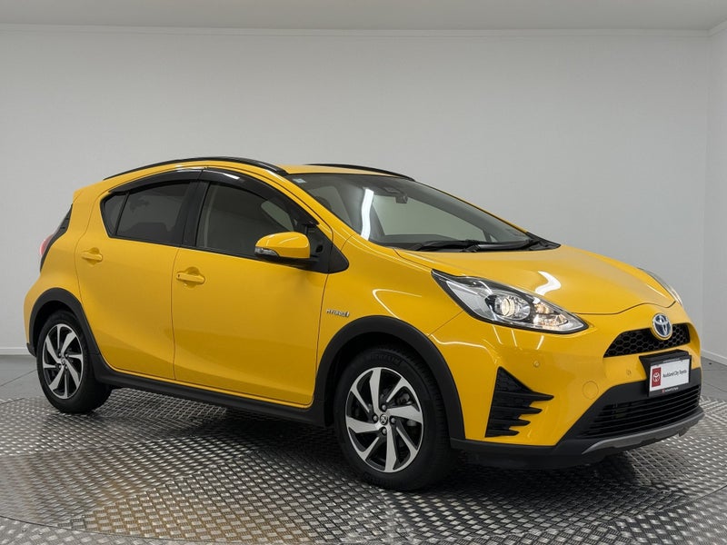 2018 Toyota Aqua 1.5 Hybrid Crossover