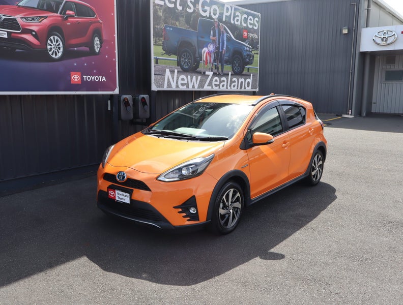 2018 Toyota Aqua 1.5 Hybrid Crossover 5 Dr Hatc...