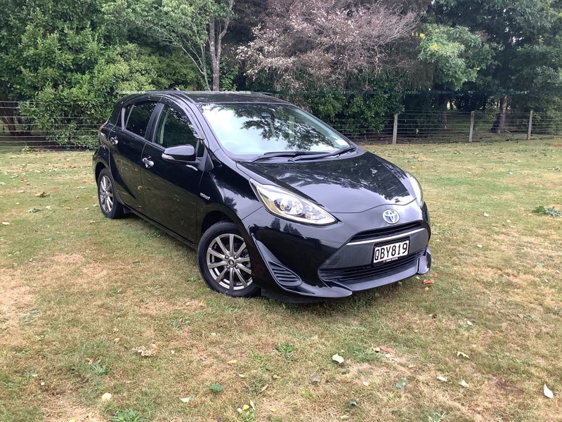 2018 Toyota Aqua 1.5 Hybrid Electric Vehicle