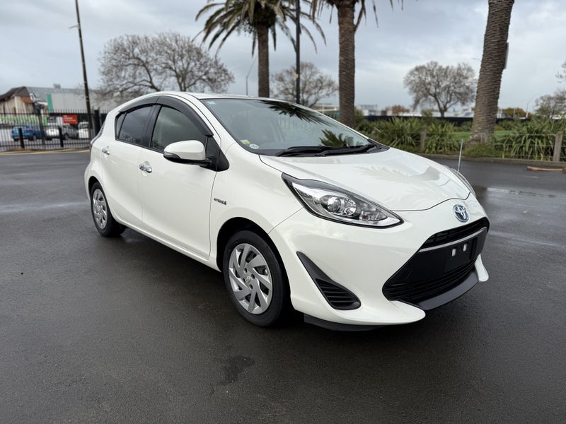 2018 Toyota Aqua 1.5 Hybrid S Style Black Hatch...
