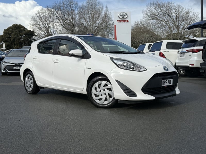 2018 Toyota Aqua 1.5 L HYBRID