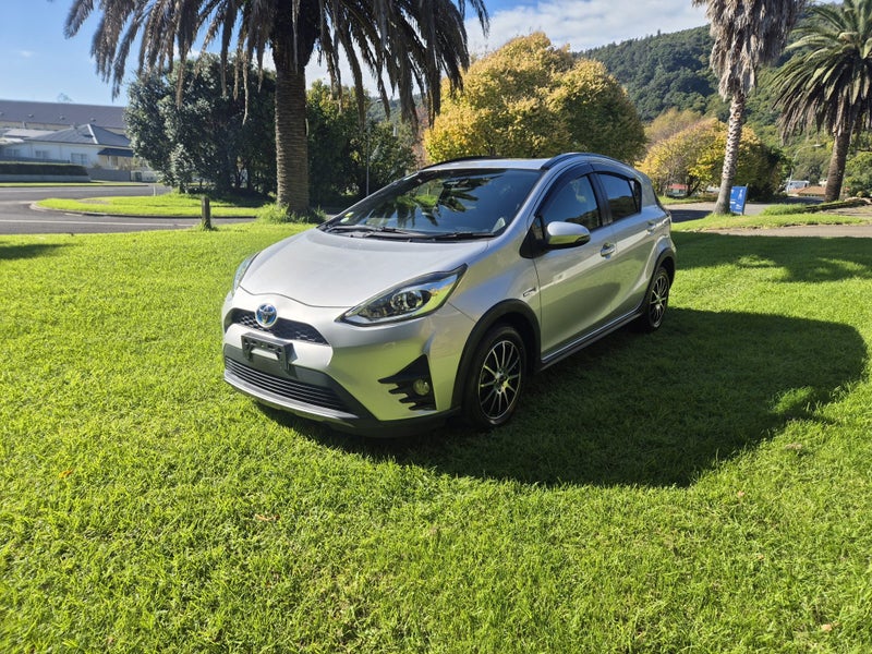 2018 Toyota Aqua 1.5P Hybrid Crossover