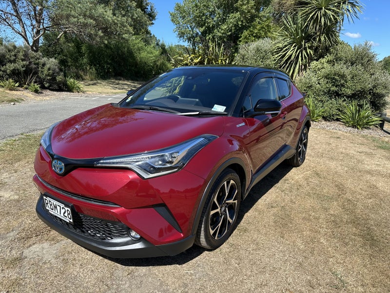2018 Toyota C-HR 1.8 Hybrid G SUV - Two-Tone, C...