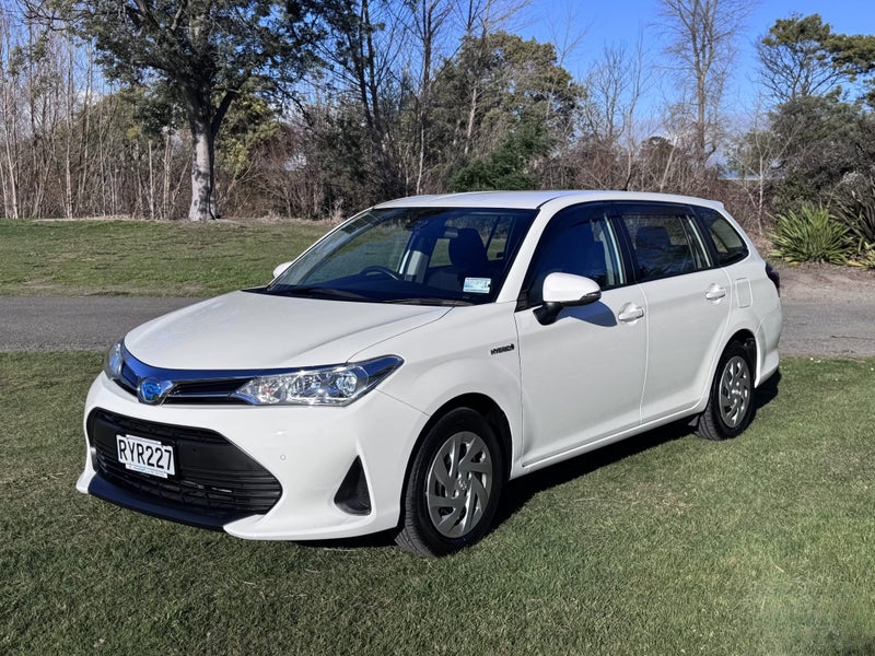 2018 Toyota Corolla Fielder 1.5 Hybrid EX Wagon