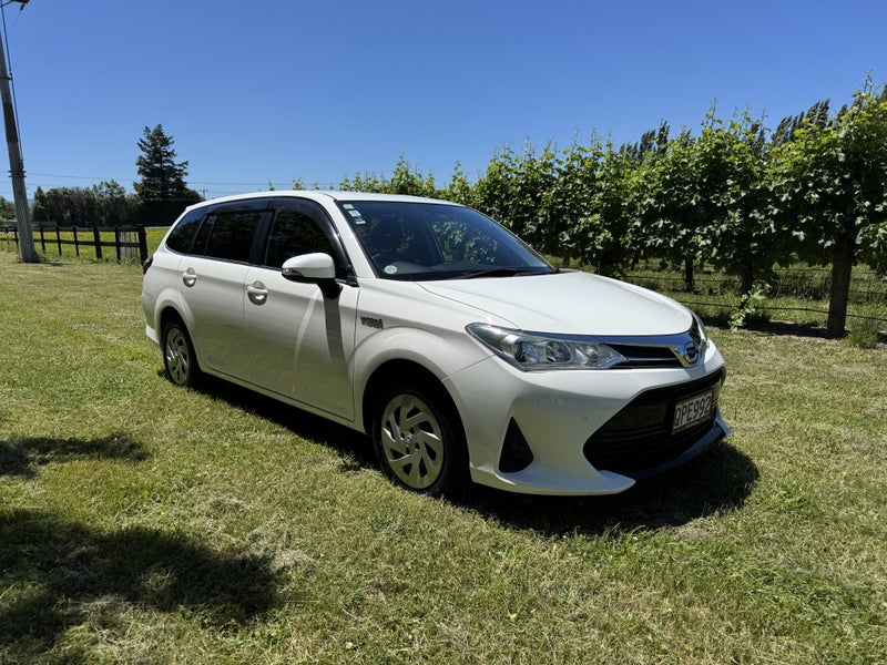 2018 Toyota Corolla Fielder 1.5 Hybrid G 5 Dr W...