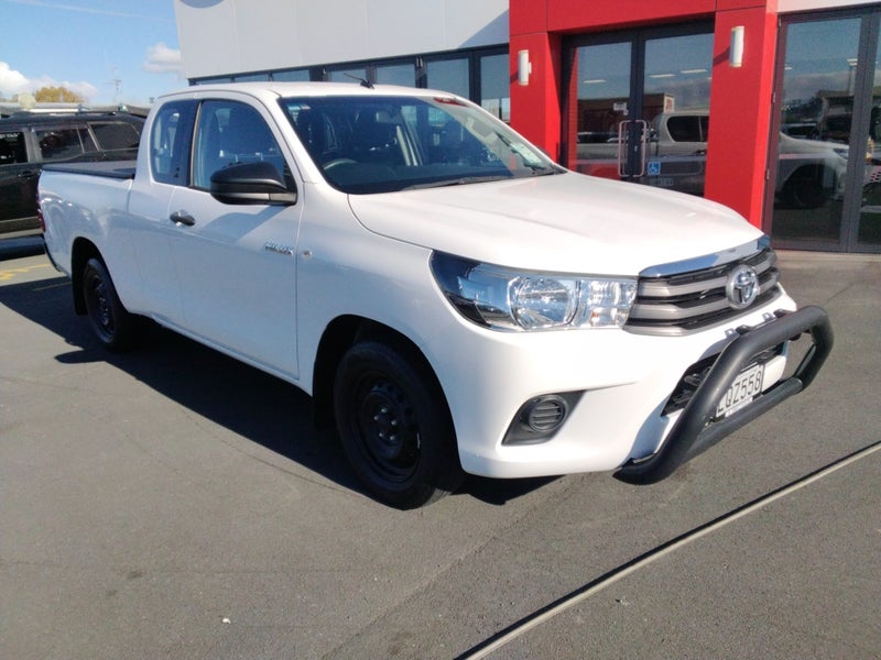 2018 Toyota Hilux 2WD S 2.8DT EXTRA CAB UTE/4 5...