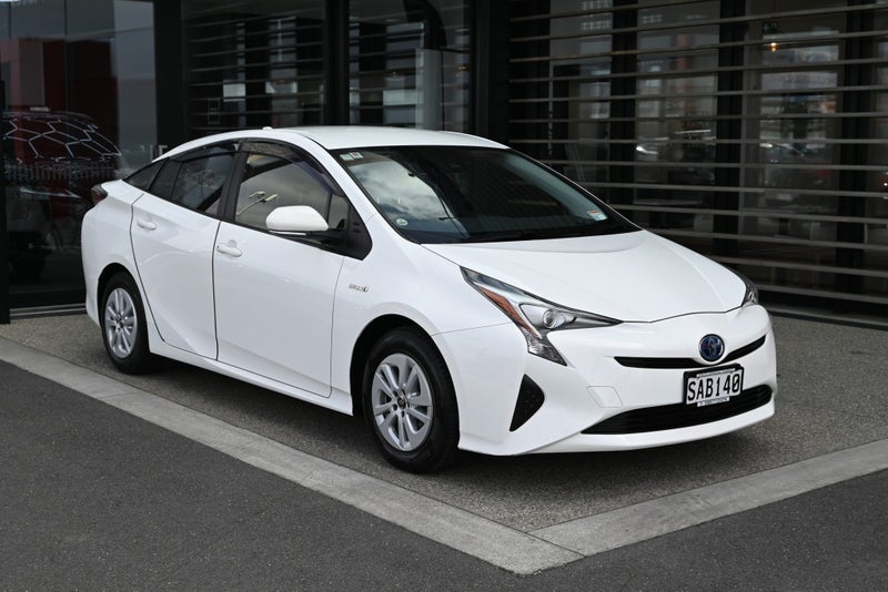 2018 Toyota Prius 1.8 Petrol Hybrid FWD Hatchback