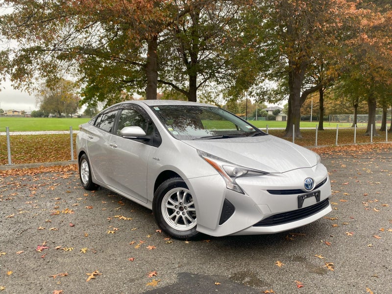 2018 Toyota Prius 1.8L Hybrid CVT FWD