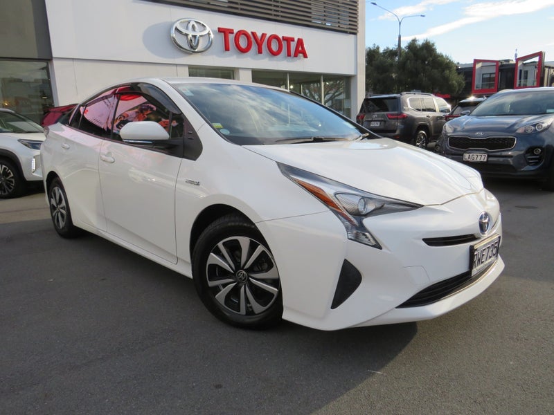 2018 Toyota Prius Hybrid S 1.8