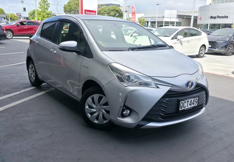 2018 Toyota Vitz 1.5 Hybrid F