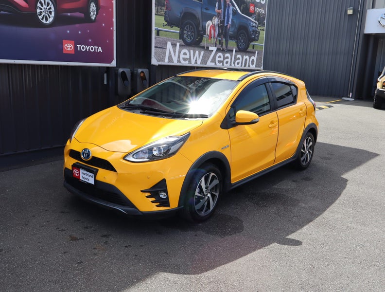 2019 Toyota Aqua 1.5 Hybrid Crossover 5 Dr Hatc...