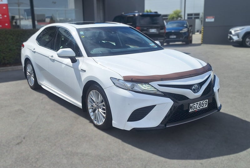 2019 Toyota Camry ZR HYBRID, Leather