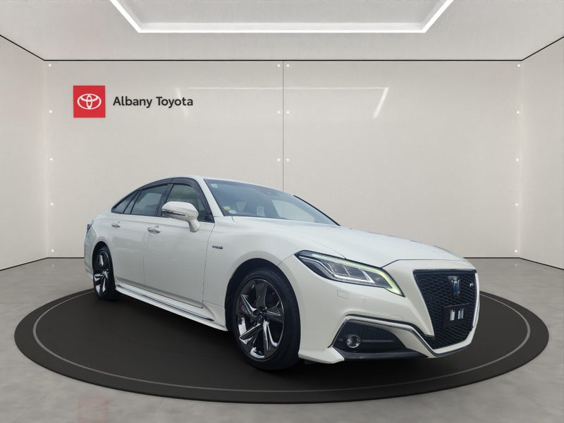 2019 Toyota Crown Hybrid