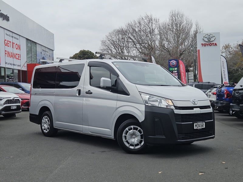 2019 Toyota Hiace ZR 2.8DT 6MT