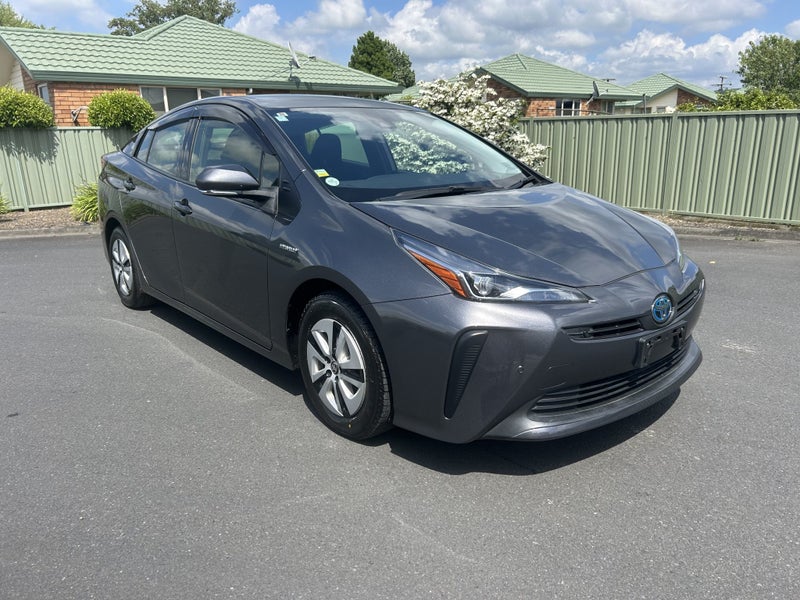 2019 Toyota Prius 1.8 Hybrid S 5 Dr Hatch CVT 2...