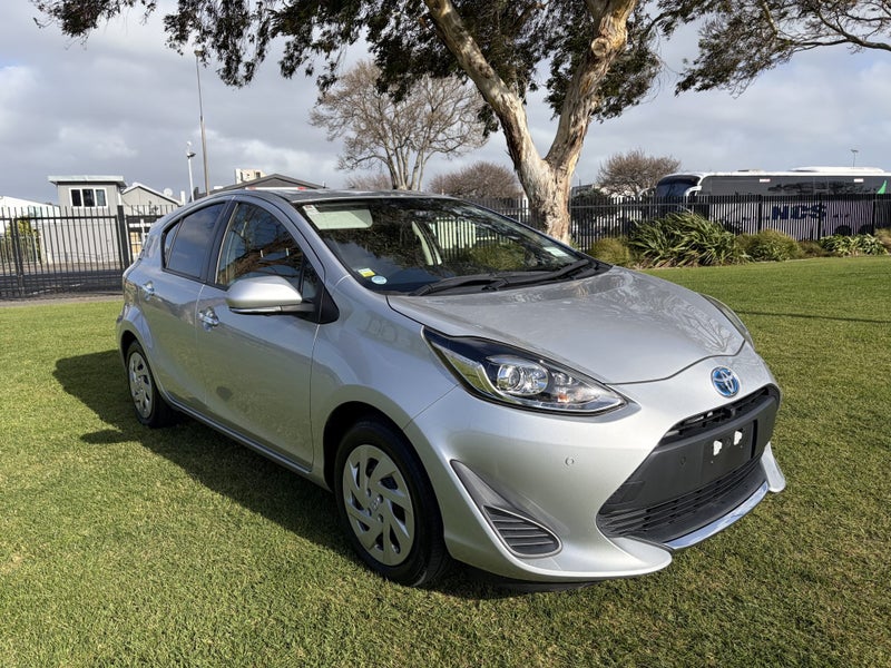 2020 Toyota Aqua 1.5 Hybrid S Style Black Hatch