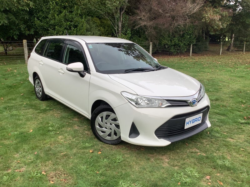 2020 Toyota Corolla Fielder Wagon 1.5 Hybrid El...