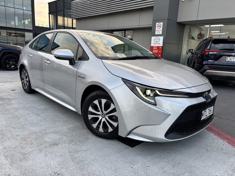 2020 Toyota Corolla SX 1.8 HYBRID SPACIOUS SEDAN