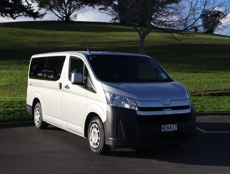 2020 Toyota Hiace 2020 ZR 2.8DT 6MT RWD GVN/5D/2S