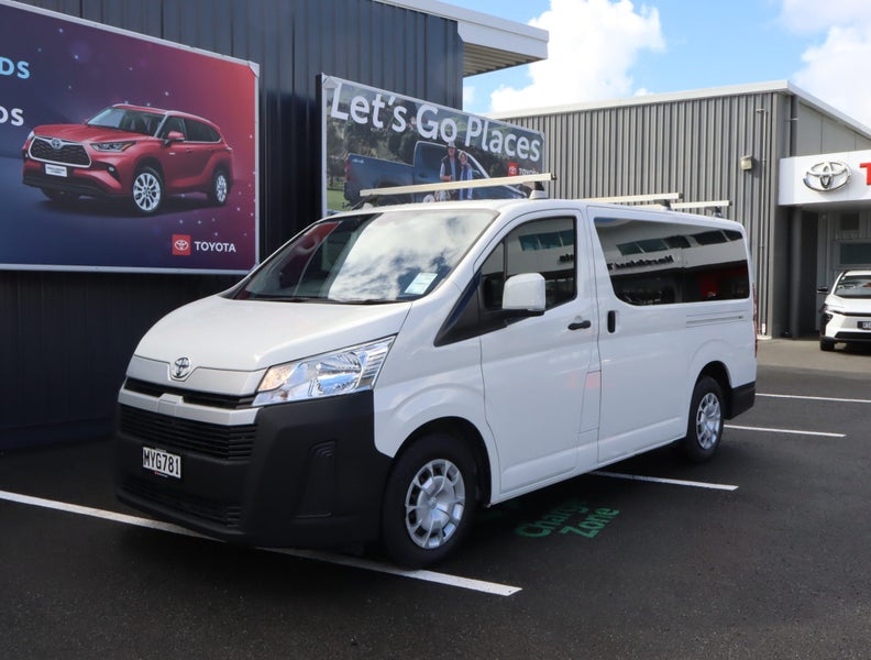 2020 Toyota Hiace ZR 2.8DT 6MT RWD GVN/5D/2S