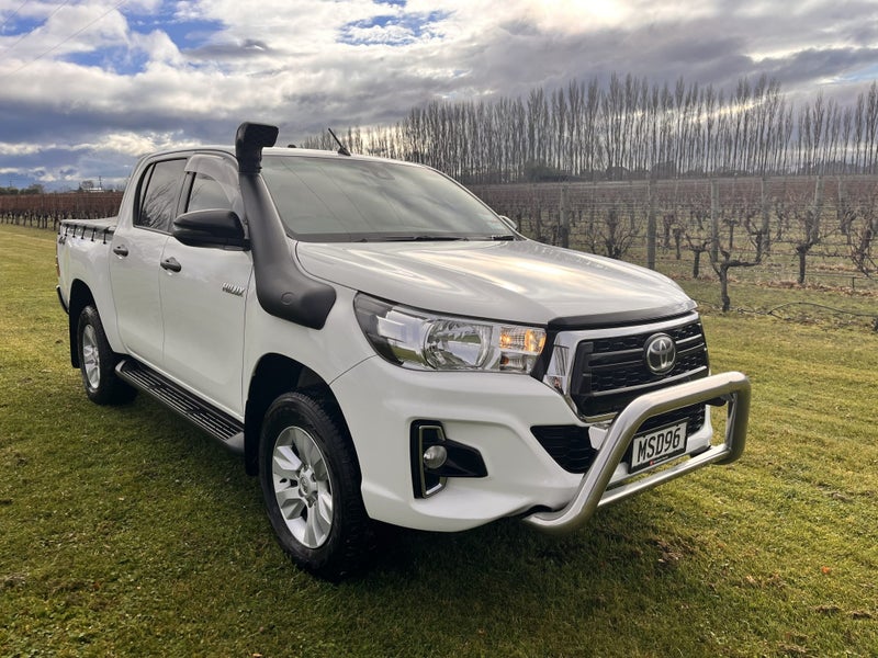 2020 Toyota Hilux SR 2.8DT 6AT 4WD DCW/4D/5S