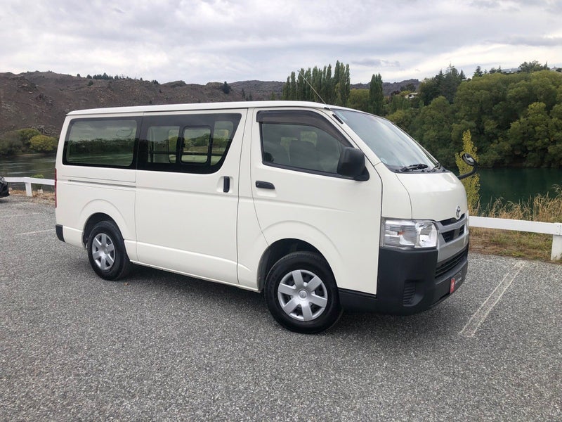 2020 Toyota Regius Hiace 4WD 2.8 Turbo Diesel Auto