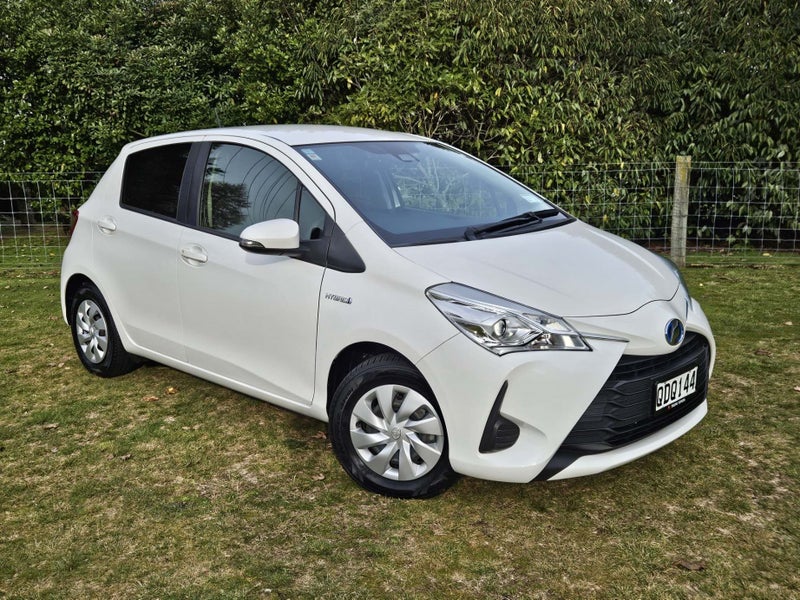 2020 Toyota Vitz 1.5 Hybrid F