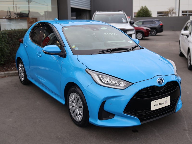 2020 Toyota Yaris 1.5 Hybrid Z 5 Dr Hatch CVT 2...