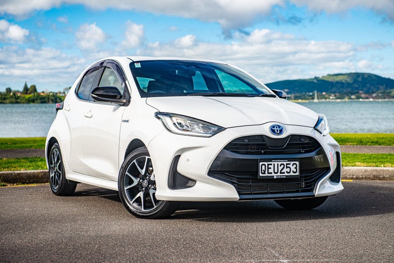 2020 Toyota Yaris ZR 1.5P HV ECVT FWD