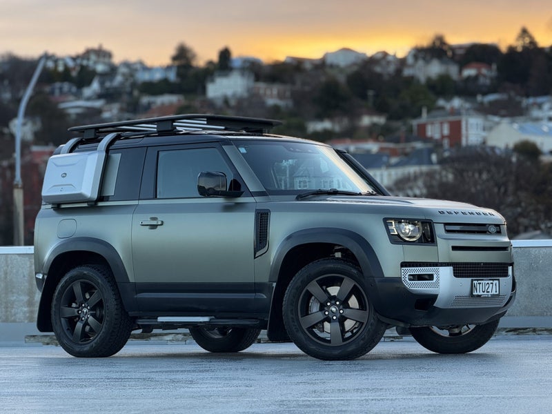 2021 Land Rover Defender 90 D300 SE
