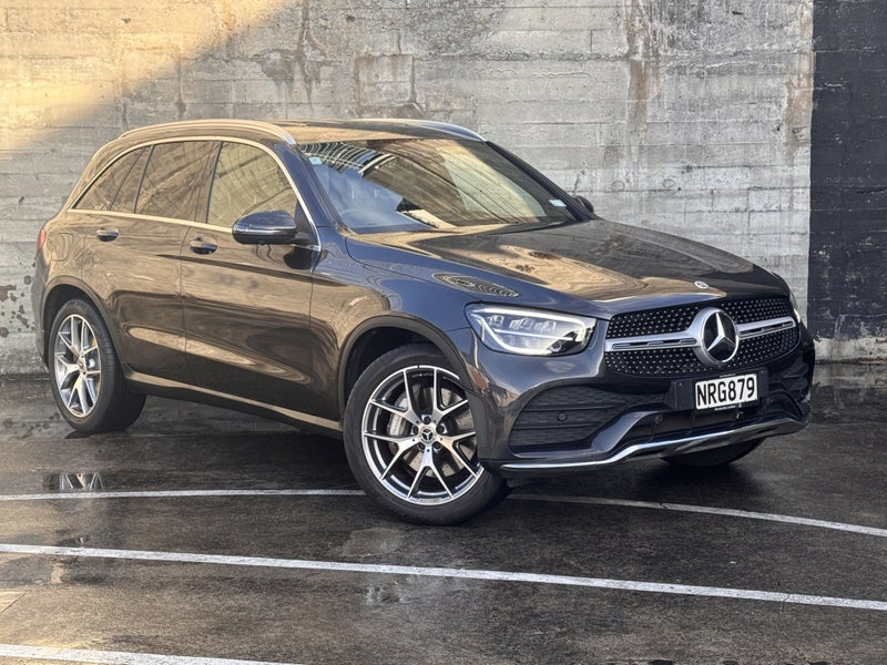 2021 Mercedes-Benz GLC 200 2.0P/9AT