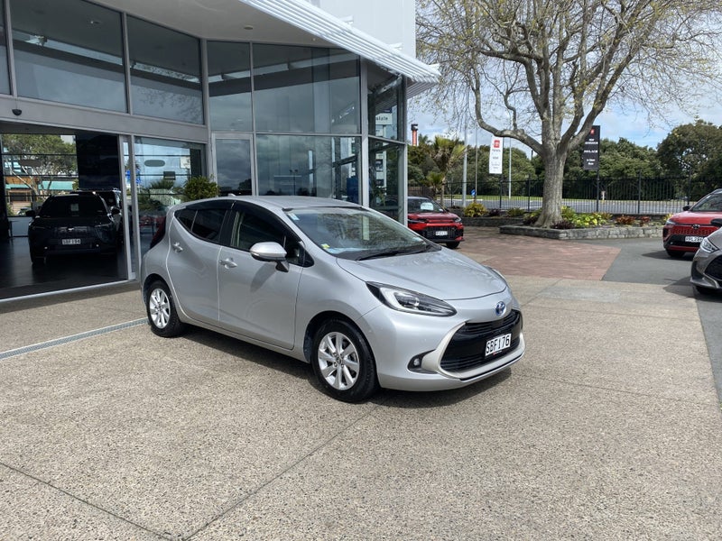 2021 Toyota Aqua 1.5 Hybrid Z 5 Dr Hatch CVT 2W...