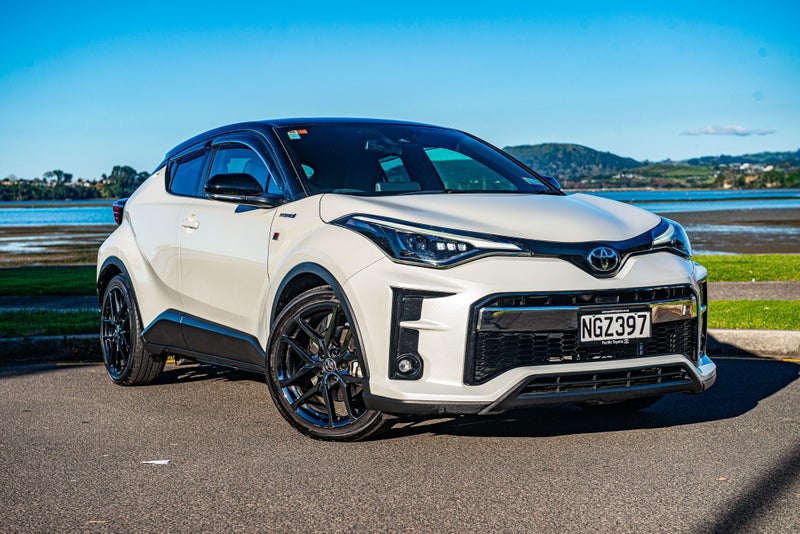 2021 Toyota C-HR GR Sport 1.8P HV