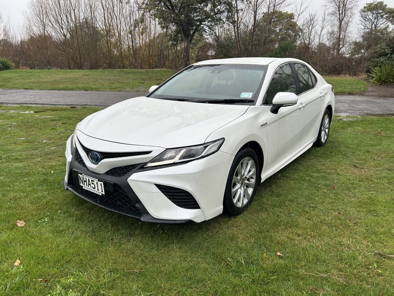 2021 Toyota Camry SX 2.5P Hybrid FWD Automatic...